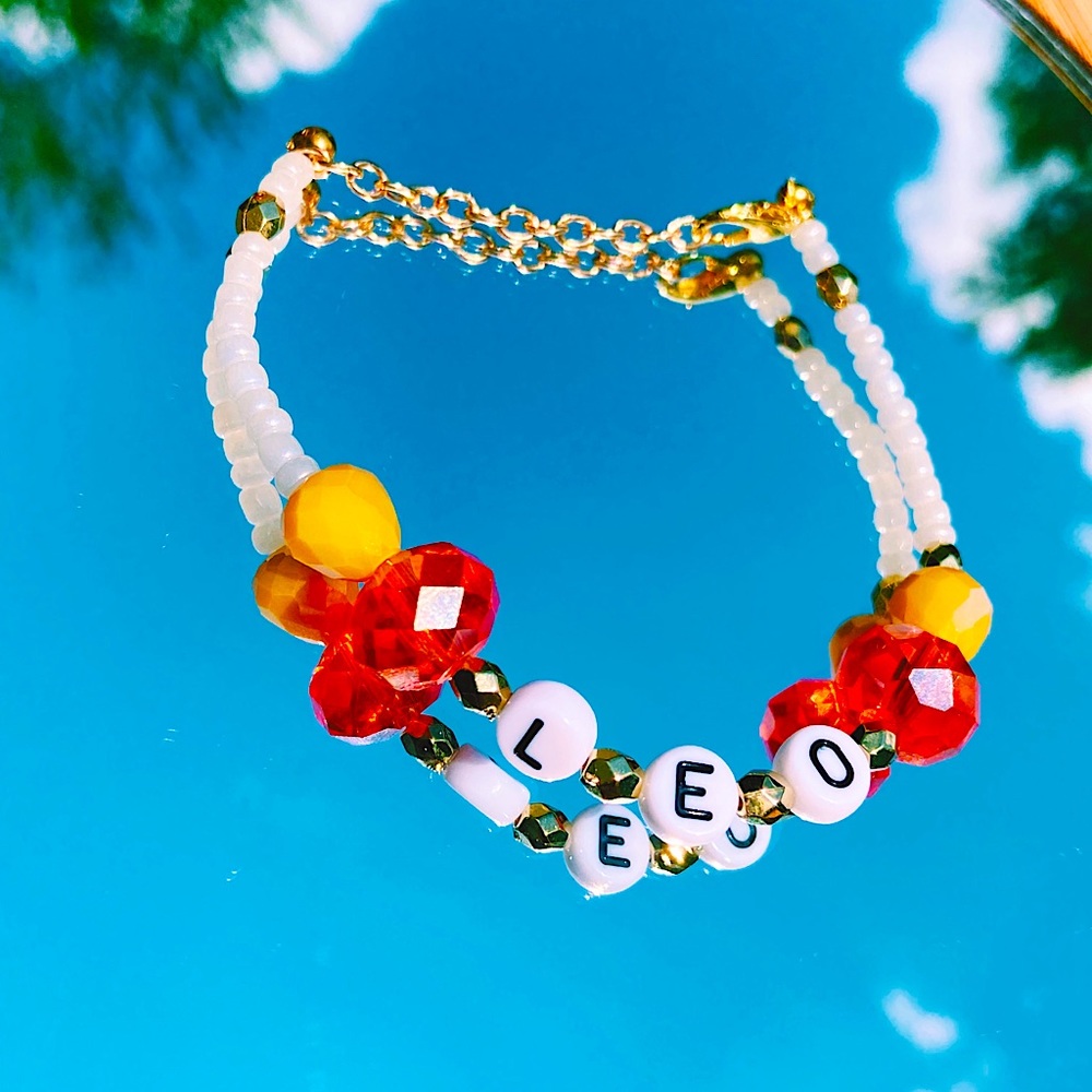 Leo zodiac bead bracelet
